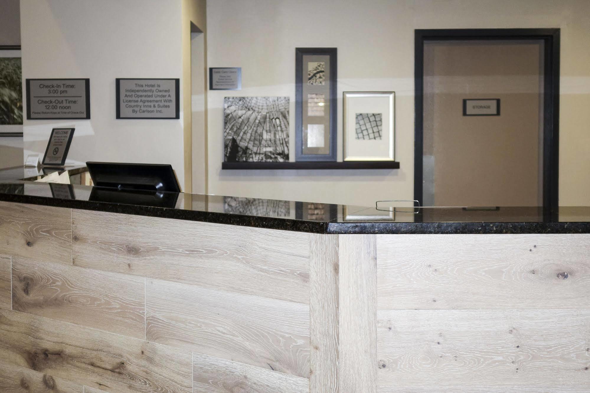 Hotel Country & By Radisson, Dahlgren-king George, Va 3*